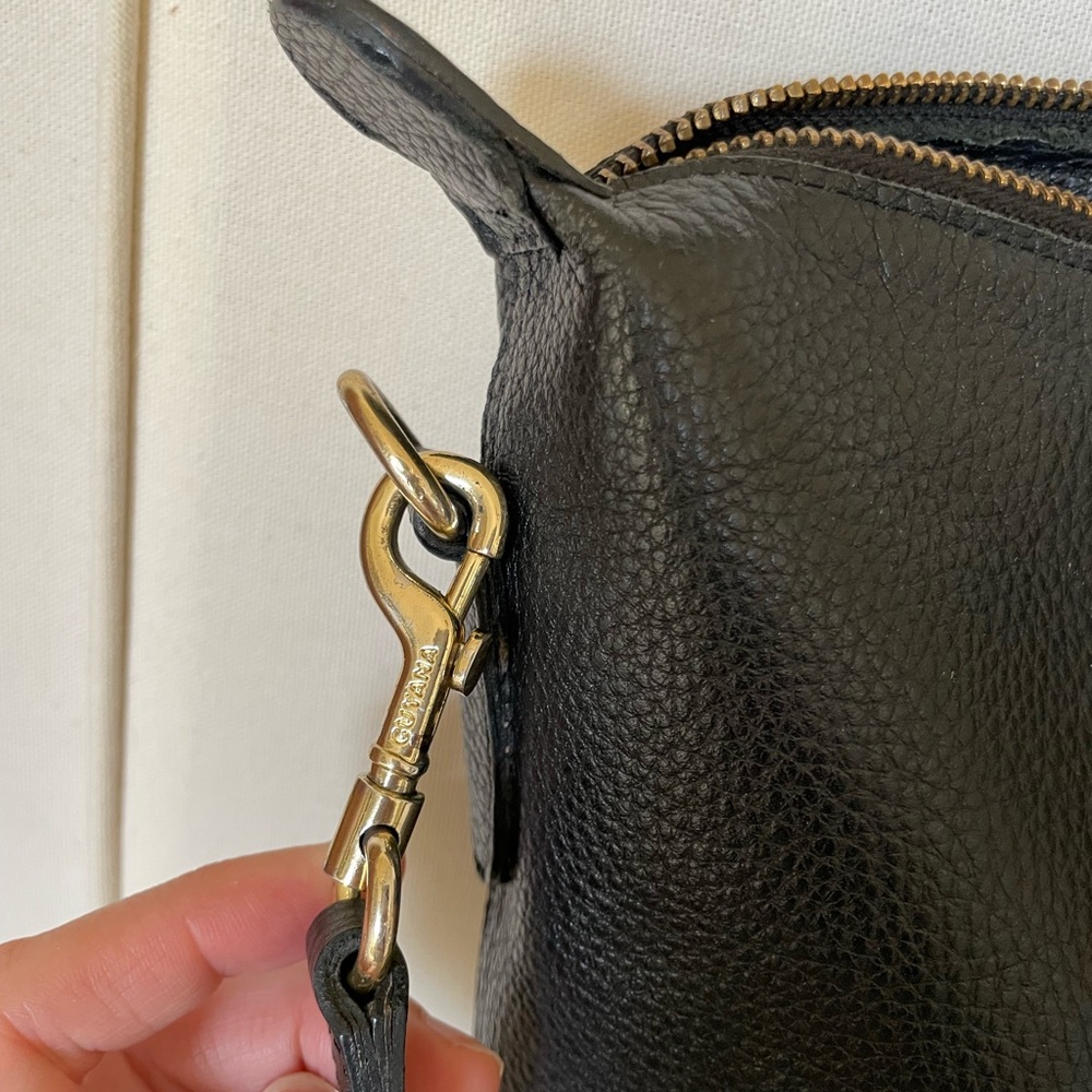 Cuyana Pebbled Leather Carryall Tote Black Crossbody - Picture 9 of 16